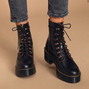 Dr. Marten Leona Black Vintage Smooth Leather Lace Up Platform Boots NWOT Size 8